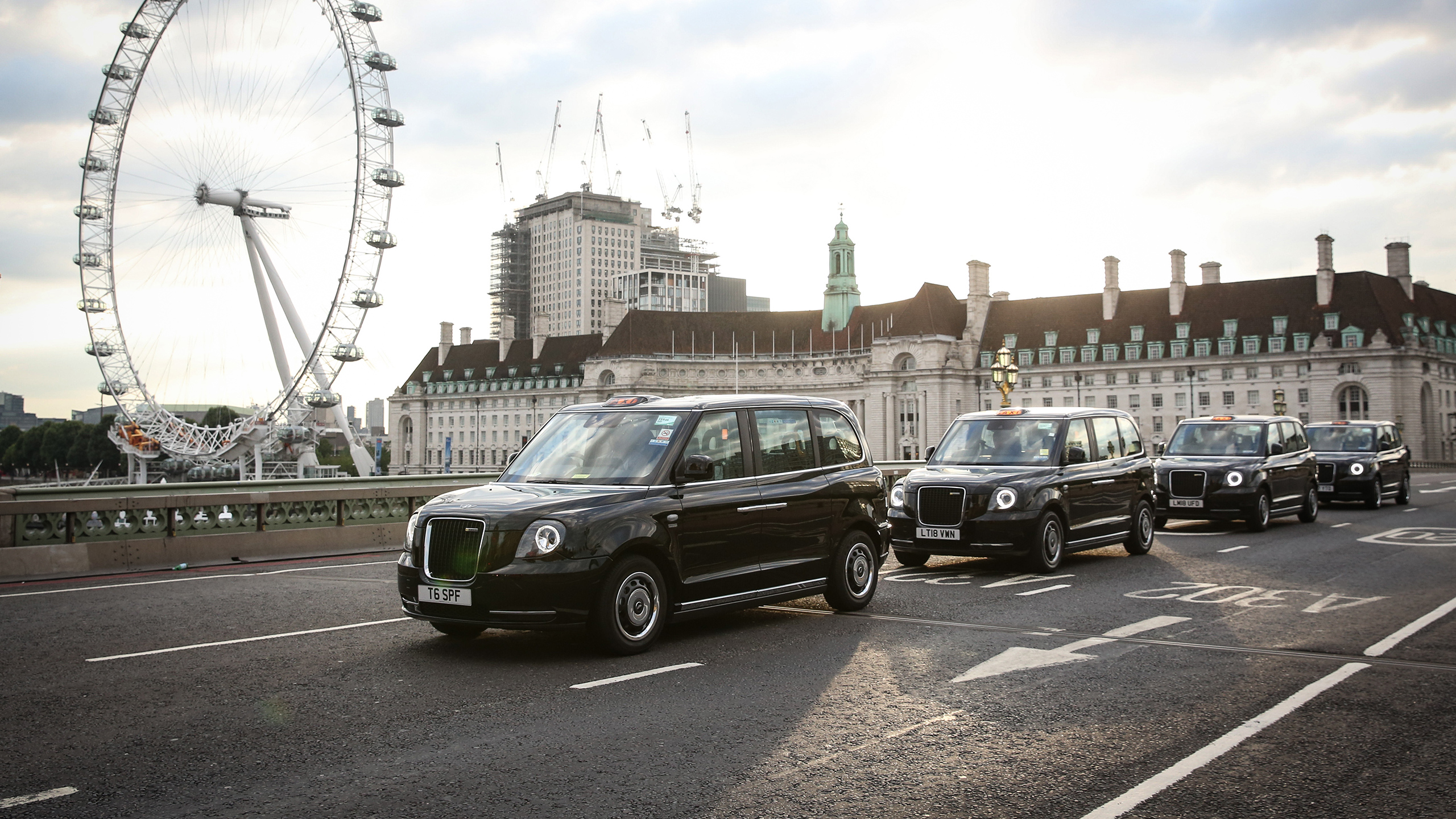 LEVC – from taxi manufacturer to leading manufacturer of electric vehicles (Photo: LEVC)